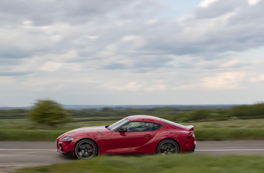  Toyota GR Supra (A90) 2019 года  (UK) (фото 37 из 91)